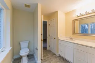 208 Castlewood Dr, Bloomfield, CT 06002 - Photo 21