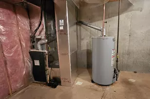 208 Castlewood Dr, Bloomfield, CT 06002 - Photo 25