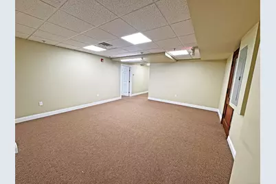 17 Elizabeth Street #E-3, Derby, CT 06418 - Photo 5