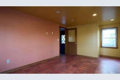 123 Beverly Drive, Bridgeport, CT 06610 - Photo 33