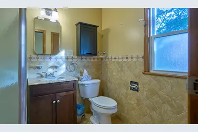 123 Beverly Drive, Bridgeport, CT 06610 - Photo 23