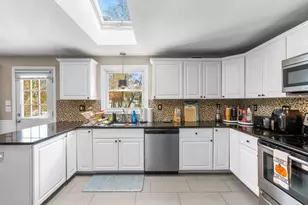 69 Dartmouth Dr, East Hartford, CT 06108 - Photo 11