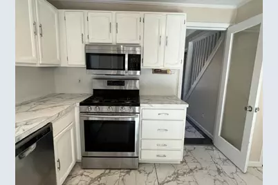 9 Bushnell Place, Norwich, CT 06360 - Photo 5