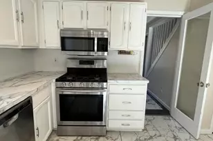 9 Bushnell Pl, Norwich, CT 06360 - Photo 5