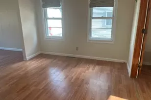 9 Bushnell Pl, Norwich, CT 06360 - Photo 13