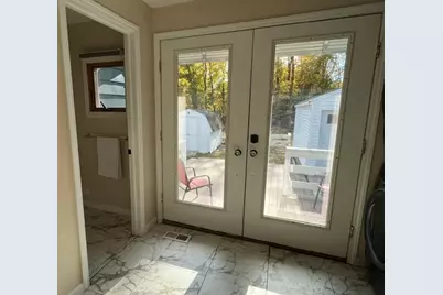 9 Bushnell Place, Norwich, CT 06360 - Photo 9