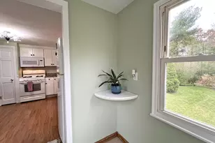 63 Maple Ridge Dr, Somers, CT 06071 - Photo 3