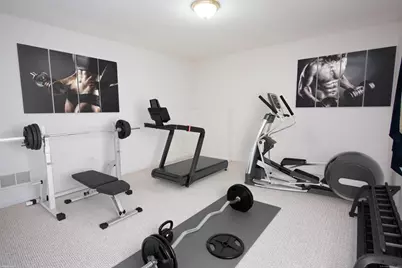 14 Brettonwood Drive, Simsbury, CT 06070 - Photo 17