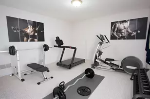 14 Brettonwood Dr, Simsbury, CT 06070 - Photo 17