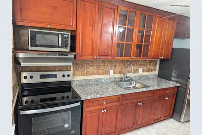 161 West Spring Street #APT B2, West Haven, CT 06516 - Photo 5
