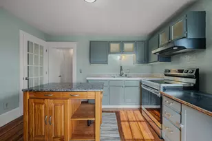 26 College St, Old Saybrook, CT 06475 - Photo 25