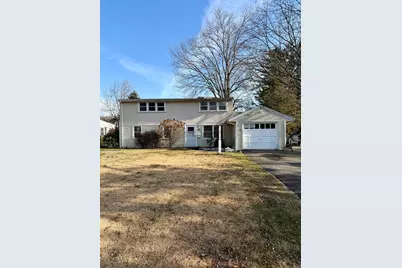 33 Assisi Way, Norwalk, CT 06851 - Photo 1