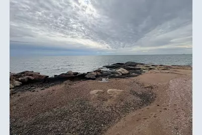 2 Cambridge Court, East Haven, CT 06512 - Photo 15