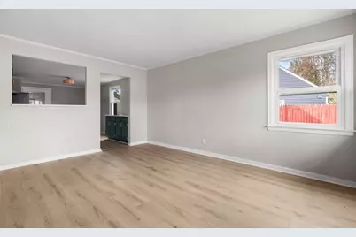 16 Greenway Place, Meriden, CT 06451 - Photo 3