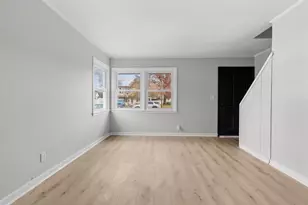 16 Greenway Pl, Meriden, CT 06451 - Photo 5