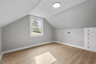 16 Greenway Pl, Meriden, CT 06451 - Photo 13