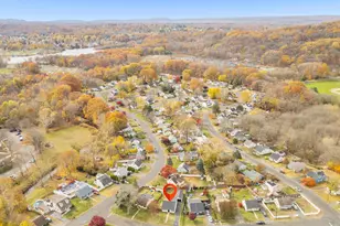 16 Greenway Pl, Meriden, CT 06451 - Photo 19