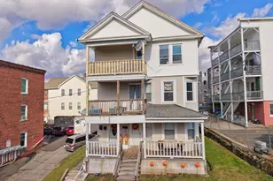 127 Lounsbury St, Waterbury, CT 06706 - Photo 1