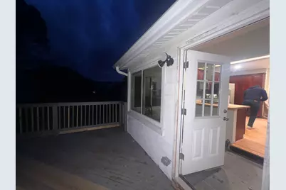 121 Pond Lily Avenue, New Haven, CT 06515 - Photo 9