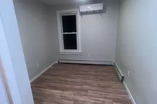 121 Pond Lily Ave, New Haven, CT 06515 - Photo 3