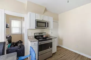 4 Deerfield Ave, Hartford, CT 06112 - Photo 15