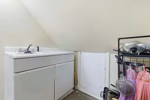 4 Deerfield Ave, Hartford, CT 06112 - Photo 29