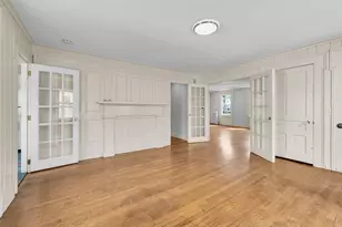 1070 Enfield St, Enfield, CT 06082 - Photo 9