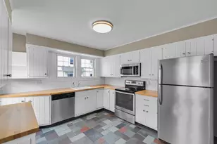 1070 Enfield St, Enfield, CT 06082 - Photo 3