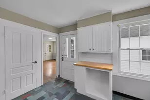 1070 Enfield St, Enfield, CT 06082 - Photo 5