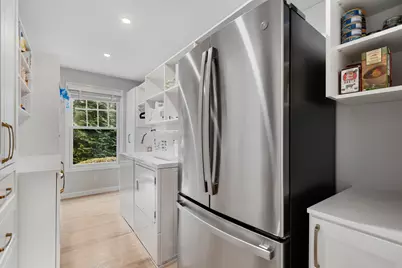 338 Orchard Hill Lane, Fairfield, CT 06824 - Photo 17