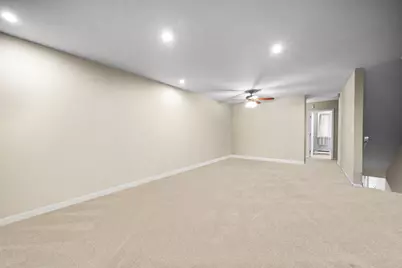 95 Chestnut Street #APT D, Bethel, CT 06801 - Photo 3