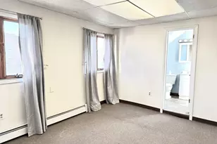 425 Montauk Ave, New London, CT 06320 - Photo 11