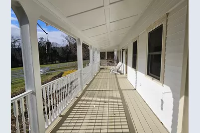 819 Main Street North, Woodbury, CT 06798 - Photo 13