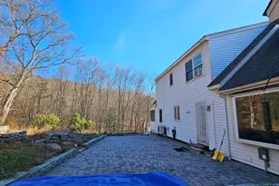 819 Main St N, Woodbury, CT 06798 - Photo 15