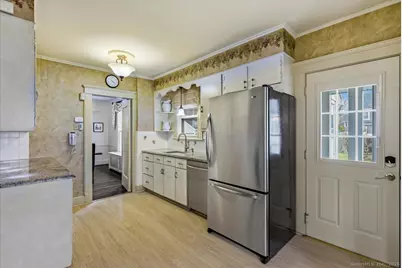 1975 Chapel Street, New Haven, CT 06515 - Photo 11