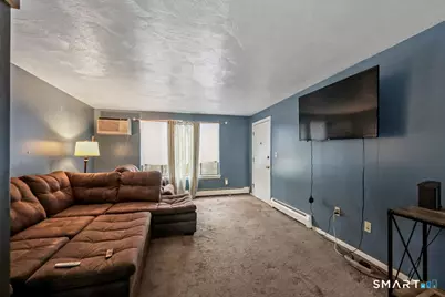 826 Blackstone Village #826, Meriden, CT 06450 - Photo 9