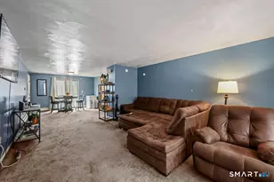 826 Blackstone Vlg, Meriden, CT 06450 - Photo 7