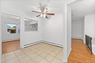 33 Dora St, Stamford, CT 06902 - Photo 5