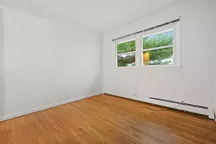 33 Dora St, Stamford, CT 06902 - Photo 11