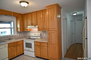 33 Dora St, Stamford, CT 06902 - Photo 21