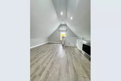 [Address not provided], Bridgeport, CT 06606 - Photo 3