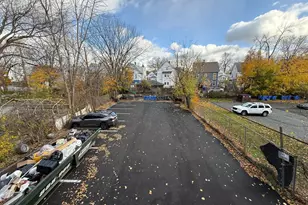 364 Woodland St, Hartford, CT 06112 - Photo 3