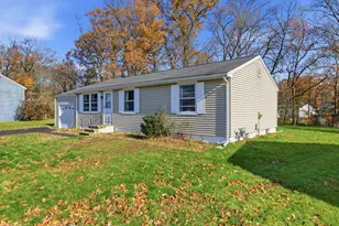 31 Farmstead Cir, Bloomfield, CT 06002 - Photo 7