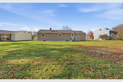 31 Farmstead Circle, Bloomfield, CT 06002 - Photo 27