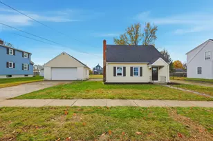 23 Woodlawn Ave, Enfield, CT 06082 - Photo 3