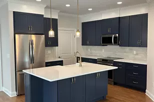 22 Village Cir, Guilford, CT 06437 - Photo 5