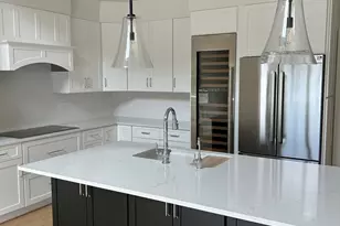 22 Village Cir, Guilford, CT 06437 - Photo 3