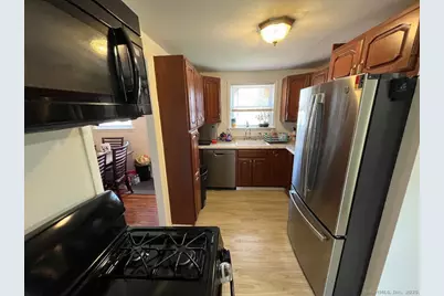 6 Rondy Lane, East Hartford, CT 06108 - Photo 9