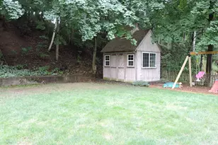 120 Bolton St, Manchester, CT 06042 - Photo 29