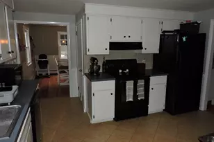 120 Bolton St, Manchester, CT 06042 - Photo 7